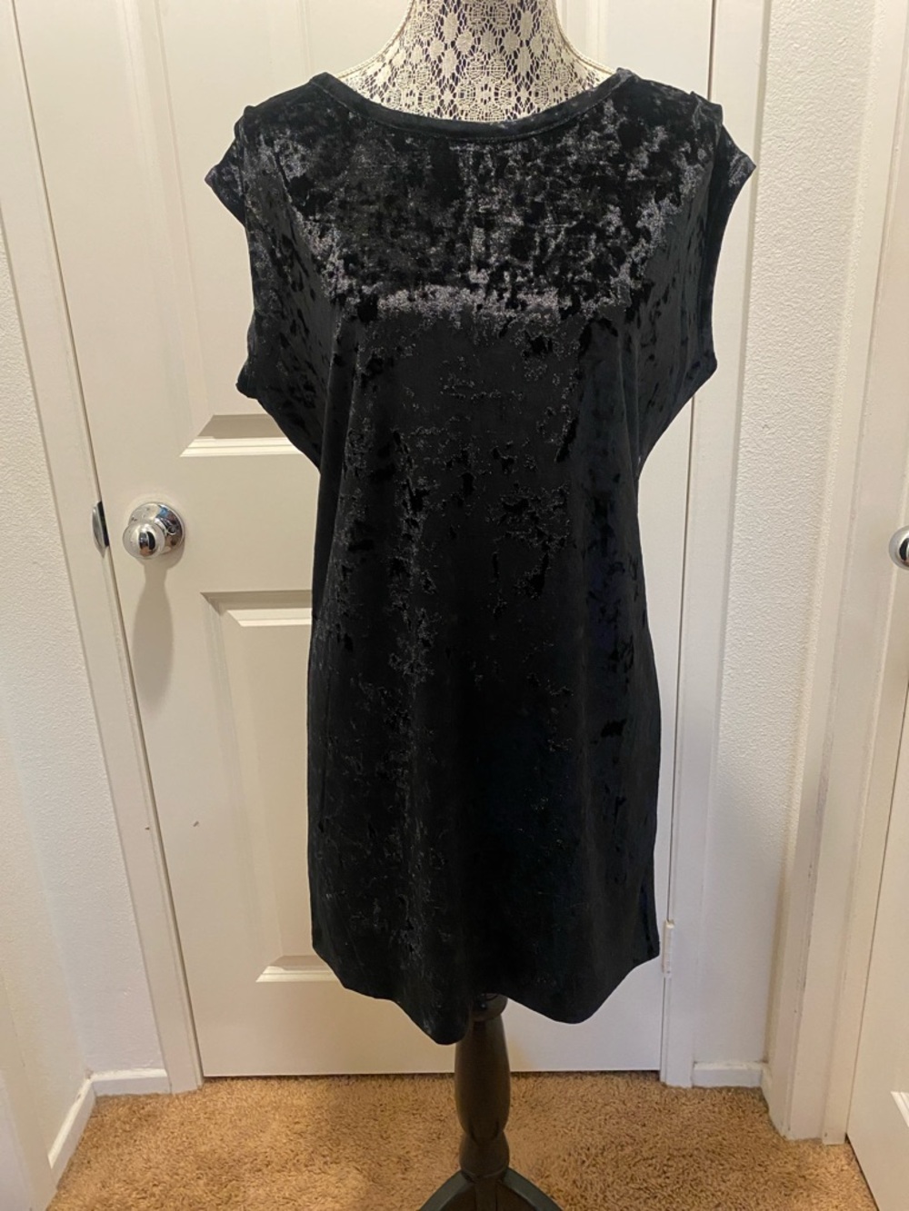 NWT Knot Sisters Anthropologie Crushed Velvet Shift Dress